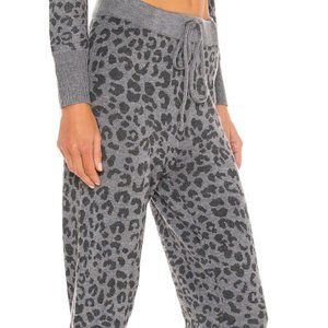 Heartloom Iris Jogger